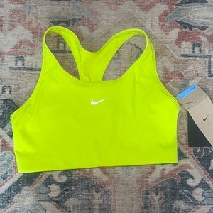NIKE sports bra NWT SZ:M